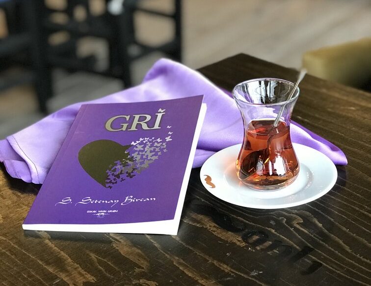 Çünkü Ben Hâlâ
