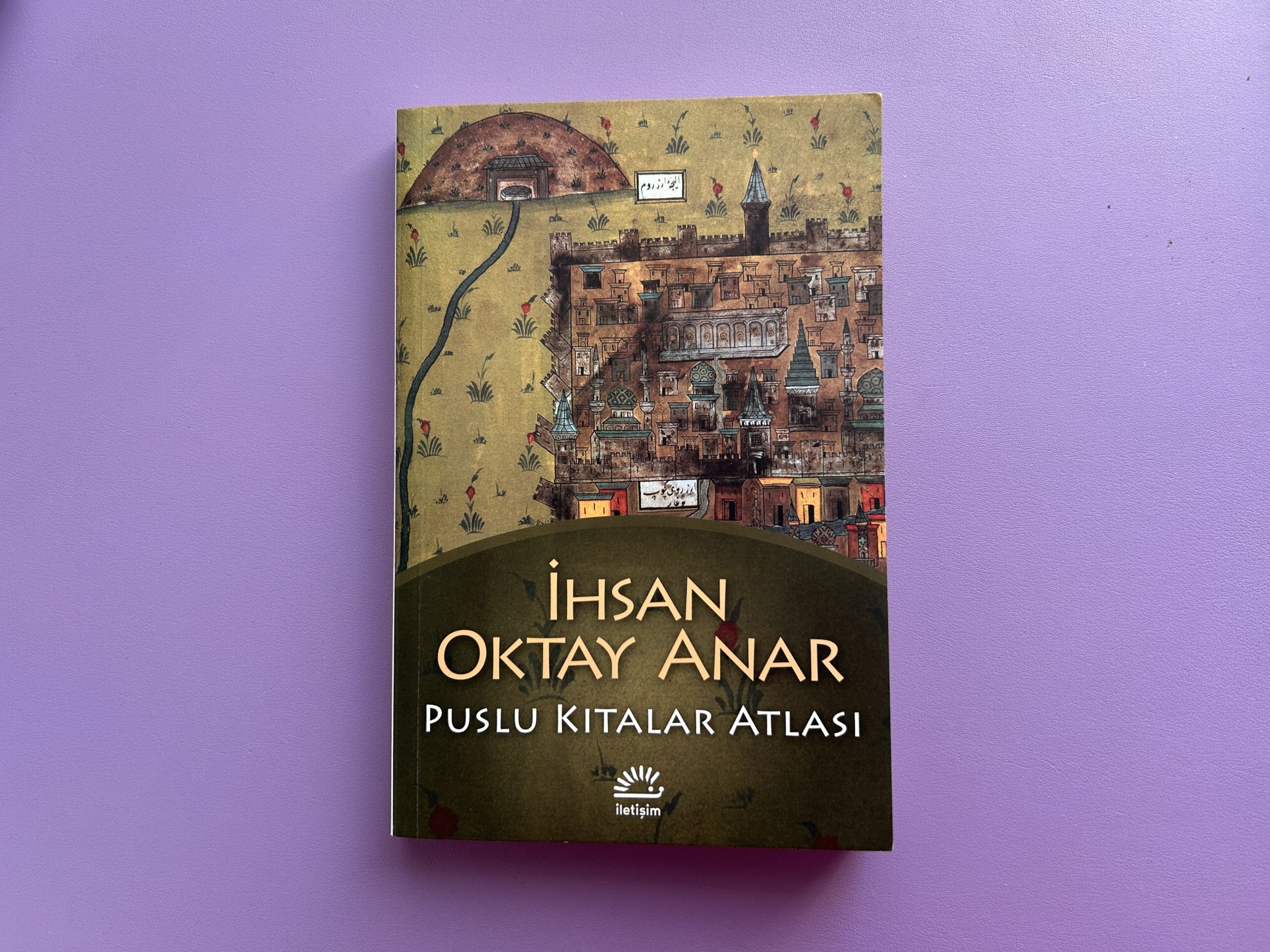 Puslu Kıtalar Atlası: Düş ile Gerçeğin Arasında Bir Yolculuk